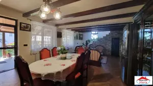 Casa finisata in Lazuri cu teren 1452 mp - imagine 4