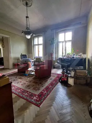 Apartament 3 camere, cladire istorica, potential fantastic, Piata Romanilor