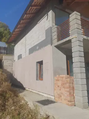 Casa de vânzare Agas - imagine 2