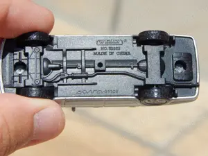 Macheta GAZ Volga 31105 2004 argintie sc 1:60 cu cutie - imagine 4