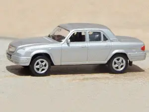 Macheta GAZ Volga 31105 2004 argintie sc 1:60 cu cutie - imagine 2