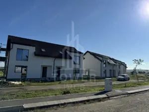 Casă Tip Duplex INDEPENDENTĂ ENERGETIC - Cartier NOU