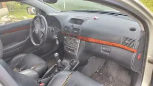 Toyota Avensis Benzină 2004 - imagine 5