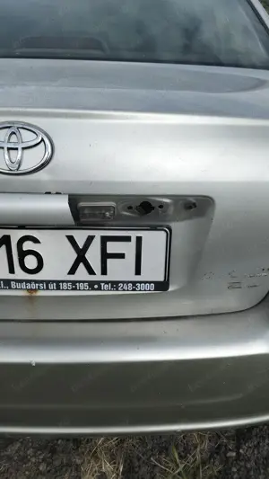 Toyota Avensis Benzină 2004 - imagine 3