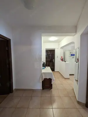 Apartament de 2 camere decomandat, zona Eroilor - imagine 8