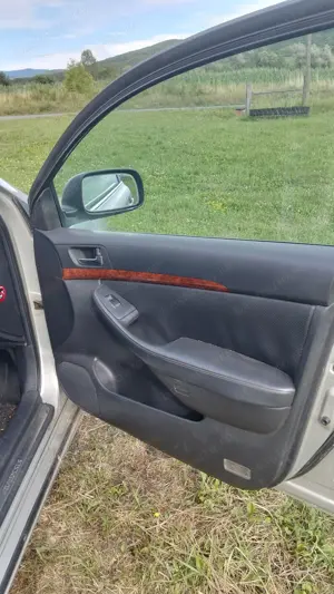 Toyota Avensis Benzină 2004 - imagine 9