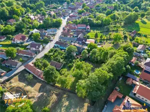 FILM! Peste 1.500mp teren intravilan, zona de case, acces facil, Arcus, Covasna