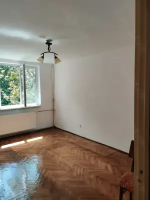 De vanzare apartament doua camere