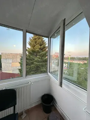 Complex, 1 Camera DECOMANDAT, 4 ap nivel, bucatarie separata, baie cu geam, mobilat si utilat - imagine 7