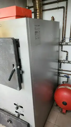 VÂND cazan cu gazeificare 