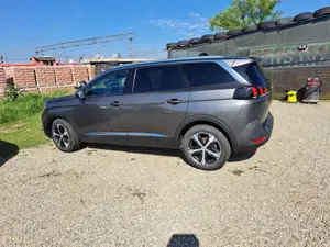 Vand Peugeot 5008 motor1.5 diesel Blue HDI,130 cp, an de fabricatie 2018, pret 15000 euro negociabil