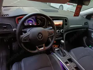 Vând autoturism Renault Megane, an fabricație 2022, culoare Roșu - imagine 4