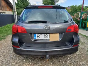 Opel astra j 2012..motor 1.7.....110hp - imagine 6