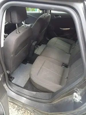 Opel astra j 2012..motor 1.7.....110hp - imagine 9