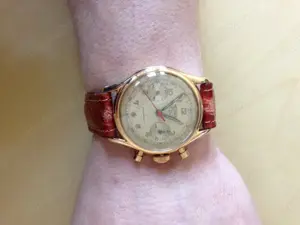 Frumos gold plated vhronograf