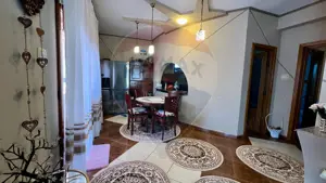 Casă de vânzare cu 280 mp și teren 1100 mp în Arcașilor Galați - imagine 6