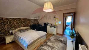 Casă de vânzare cu 280 mp și teren 1100 mp în Arcașilor Galați - imagine 14