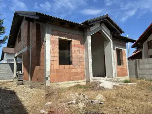 Casă / Vilă de vânzare la rosu Livada - imagine 3 Casă / Vilă de vânzare la rosu Livada - imagine 3