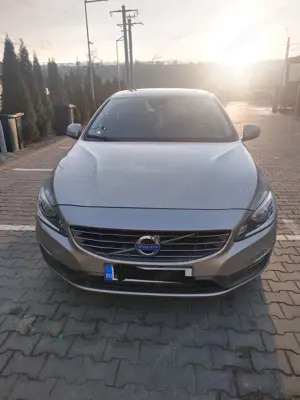 Volvo V60 2.0D euro 6 181 CP - imagine 2