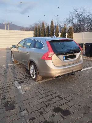 Volvo V60 2.0D euro 6 181 CP - imagine 5