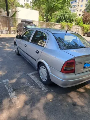 Opel Astra G Sedan 1.6  model Z16XEP 76Kw , 2006 ( pentru rabla sau piese) - imagine 5