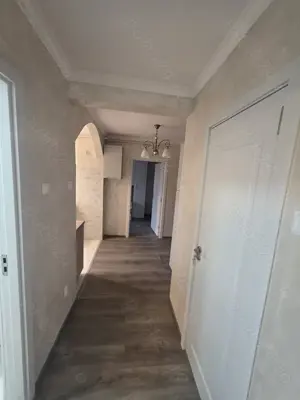 Vand apartament 3 camere ultracentral - imagine 8