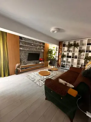 Apartament cu 3 Camere, 2 Băi,  în Coresi – Mobilat Modern, Etaj Intermediar