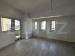Apartament de vanzare, cu 2 camere, etaj intermediar, zona Tatarasi