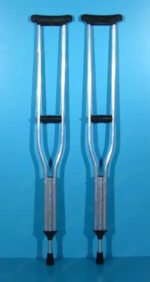 Carje cu sprijin subaxilar L aluminiu 