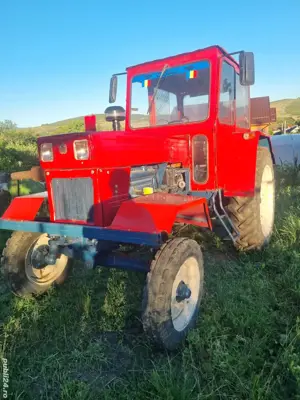 Tractor unversal U650