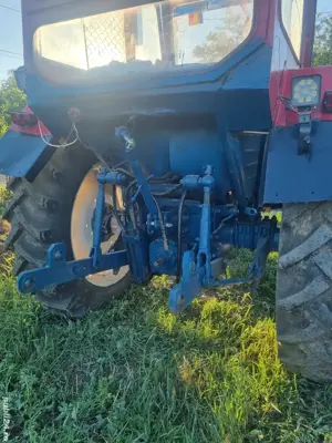 Tractor unversal U650 - imagine 4