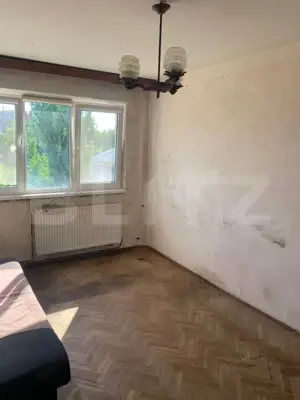 Apartament de doua camere, 50 mp, Podul Ros - imagine 2