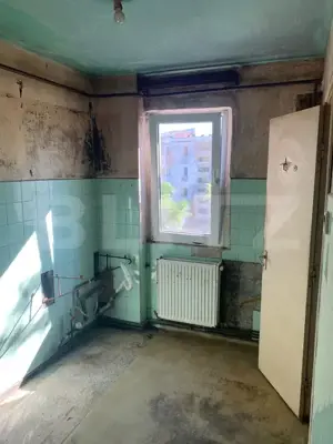 Apartament de doua camere, 50 mp, Podul Ros - imagine 6