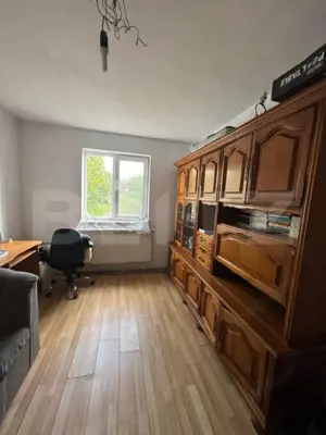 Casa de vanzare, cu 4 camere, 180 mp, in Simeria - imagine 5