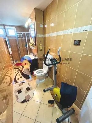 Apartament 4 camere - Darmanesti calea ROMANULUI/ 2 bai/ 2 balcoane  - imagine 10 Apartament 4 camere - Darmanesti calea ROMANULUI/ 2 bai/ 2 balcoane  - imagine 10