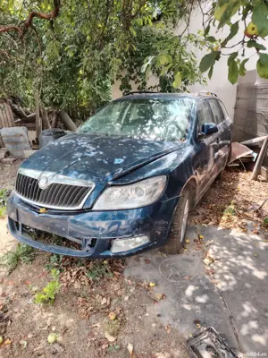 Vand pentru piese scoda Octavia 