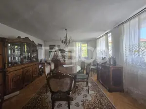 Casa de vanzare 7 camere 260mp curte 113mp zona Trei Stejari Sibiu - imagine 7 Casa de vanzare 7 camere 260mp curte 113mp zona Trei Stejari Sibiu - imagine 7