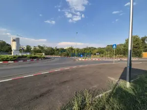 Voluntari - Popasului stradal inchiriere 500 mp teren