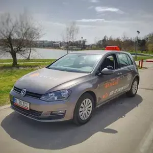 Angajez scolarizez instructor auto 