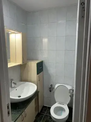 Proprietar inchiriez casa Crangasi