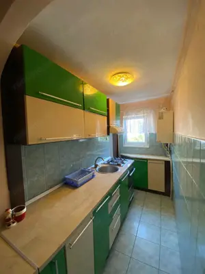 Apartament 3 camere, zona buna, spre inchiriere - imagine 3