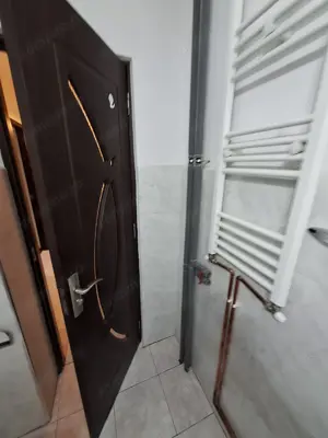  De vânzare   Apartament 2 camere decomandat, Etaj 1, Bloc de cărămidă   Circumvalațiunii - imagine 13