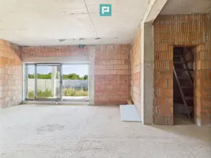 Casă la roșu  pe parter - Moșnița Veche - imagine 2