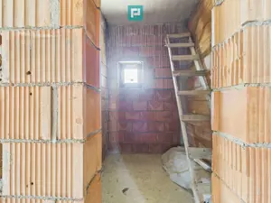 Casă la roșu  pe parter - Moșnița Veche - imagine 16