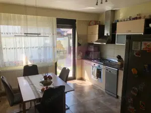 Vila premium OPORTUNITATE EXCELENTA zona foarte linistita Popesti - imagine 5