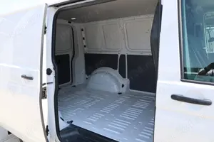 Volkswagen Transporter L1H1 2.0 110 CP - imagine 12