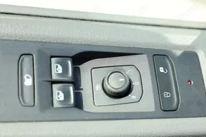 Volkswagen Transporter L1H1 2.0 110 CP - imagine 19