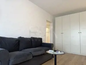 3 camere drumul taberei Râul Doamnei