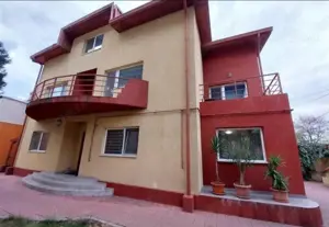 Casa individuala 5 camere I Posibil spatiu comercial I 300 mp I Parcul Lacul Tei - imagine 2 Casa individuala 5 camere I Posibil spatiu comercial I 300 mp I Parcul Lacul Tei - imagine 2