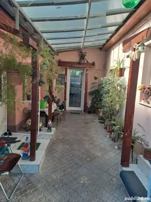 Proprietar vand 2 case in aceeasi curte - imagine 4